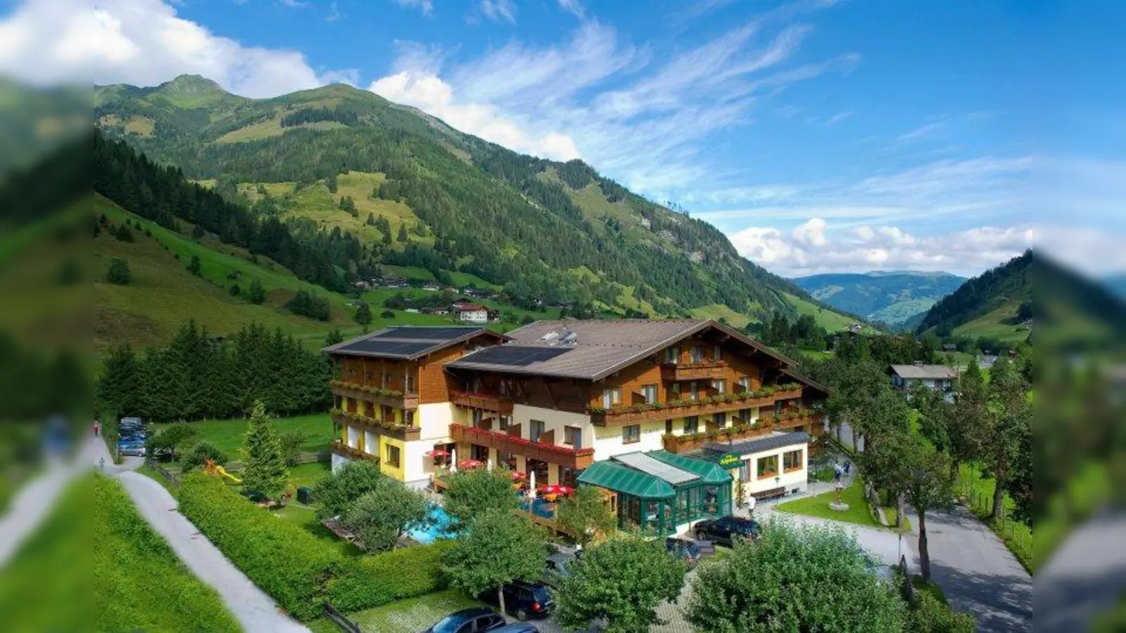 Das Hotel Alpina wird von den Gästen liebevoll als „Wohlfühlhotel mit Charme“ bezeichnet. (Foto: Gruber Michael)