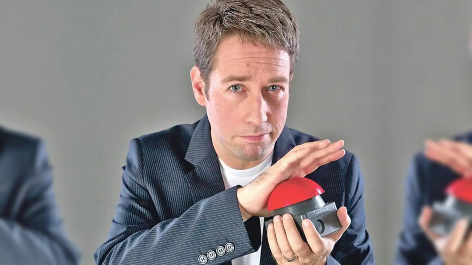 »Halt die Klappe  wir müssen reden!«  Kabarett von und mit Frederic Hormuth und mit seinem Buzzer in der Kultur-Etage.	 (Foto: VA)