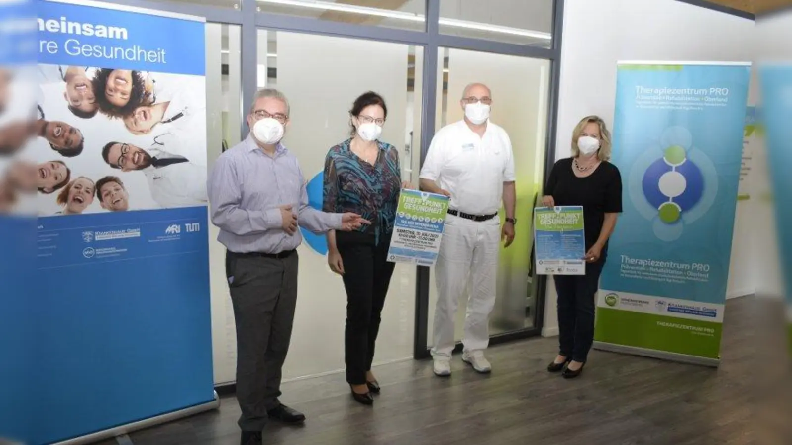 Laden zum „Treffpunkt Gesundheit“ im „Therapiezentrum Pro“ nach Peißenberg: Thomas Lippmann, Karin Hosse, Uwe Bellinghoven und Ingrid Haberl (von links). (Foto: mka)
