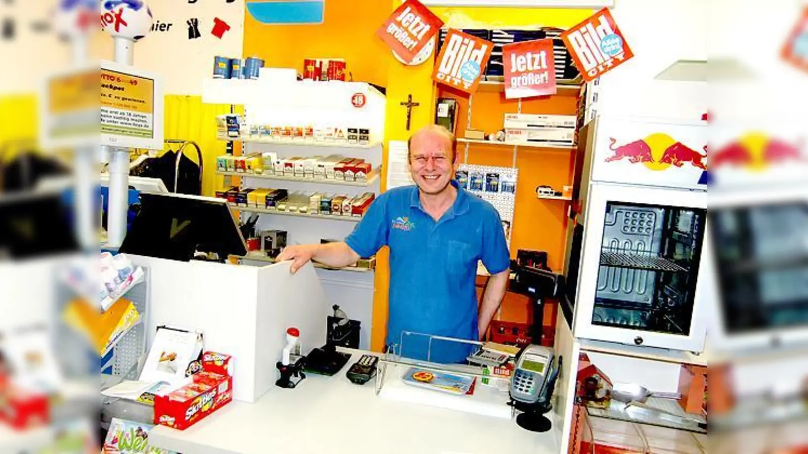 Davor Filipasic vom Schreibwarengeschäft in der Gartenstadt Johanneskirchen: »Kommt der Markt, kommen wieder mehr Kunden.«	 (Foto: ikb)