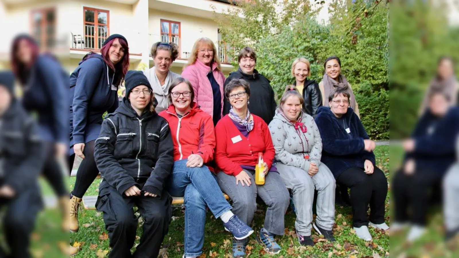 Tolle Gemeinschaft: Die Frauenbeauftragten aus oberbayrischen Behindertenwerkstätten und ihre Unterstützerinnen nutzen die Fortbildungsmöglichkeiten im Monsignore-Bleyer-Haus. (Foto: us)