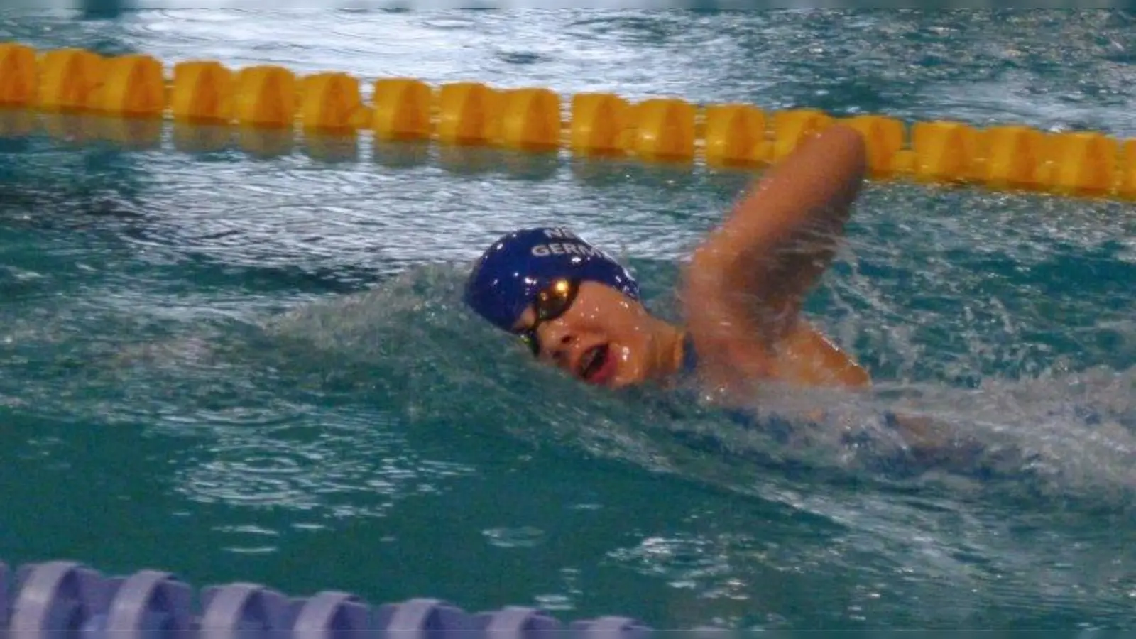 Laura Obermeyer beim Kraulen für die SSG Neptun Germering (Foto: SSG Neptun Germering)