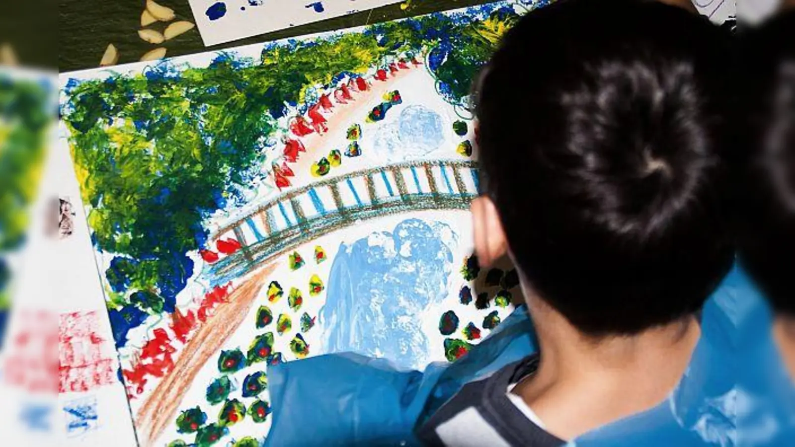 In der Beuys Akademie im Quax kreieren die Kinder und Jugendliche ihre eigenen Kunstwerke. (Foto: VA)