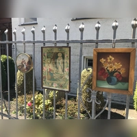 Bei den Hofflohmärkten werden Hinterhöfe zur Bühne für die Schätze, die ihren Besitzer wechseln sollen.  (Archivbild: hw)