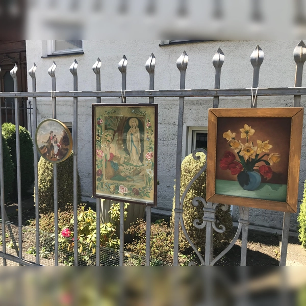 Bei den Hofflohmärkten werden Hinterhöfe zur Bühne für die Schätze, die ihren Besitzer wechseln sollen.  (Archivbild: hw)