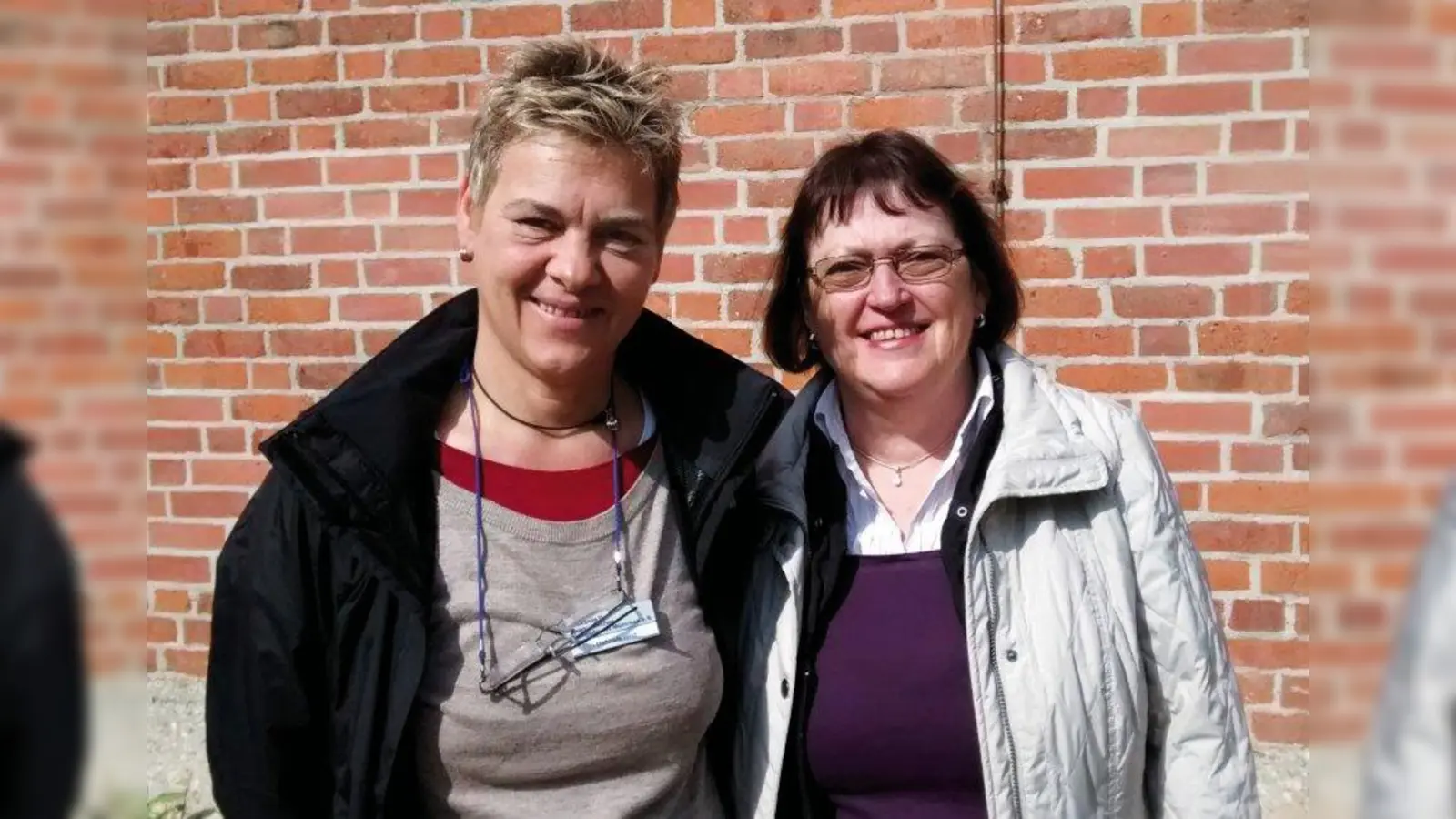 Pflegeberaterin Gabriele Hinz (links) und die Pfarrerin der Paul-Gerhardt-Kirche, Brigitte Fietz. (Foto: pi)