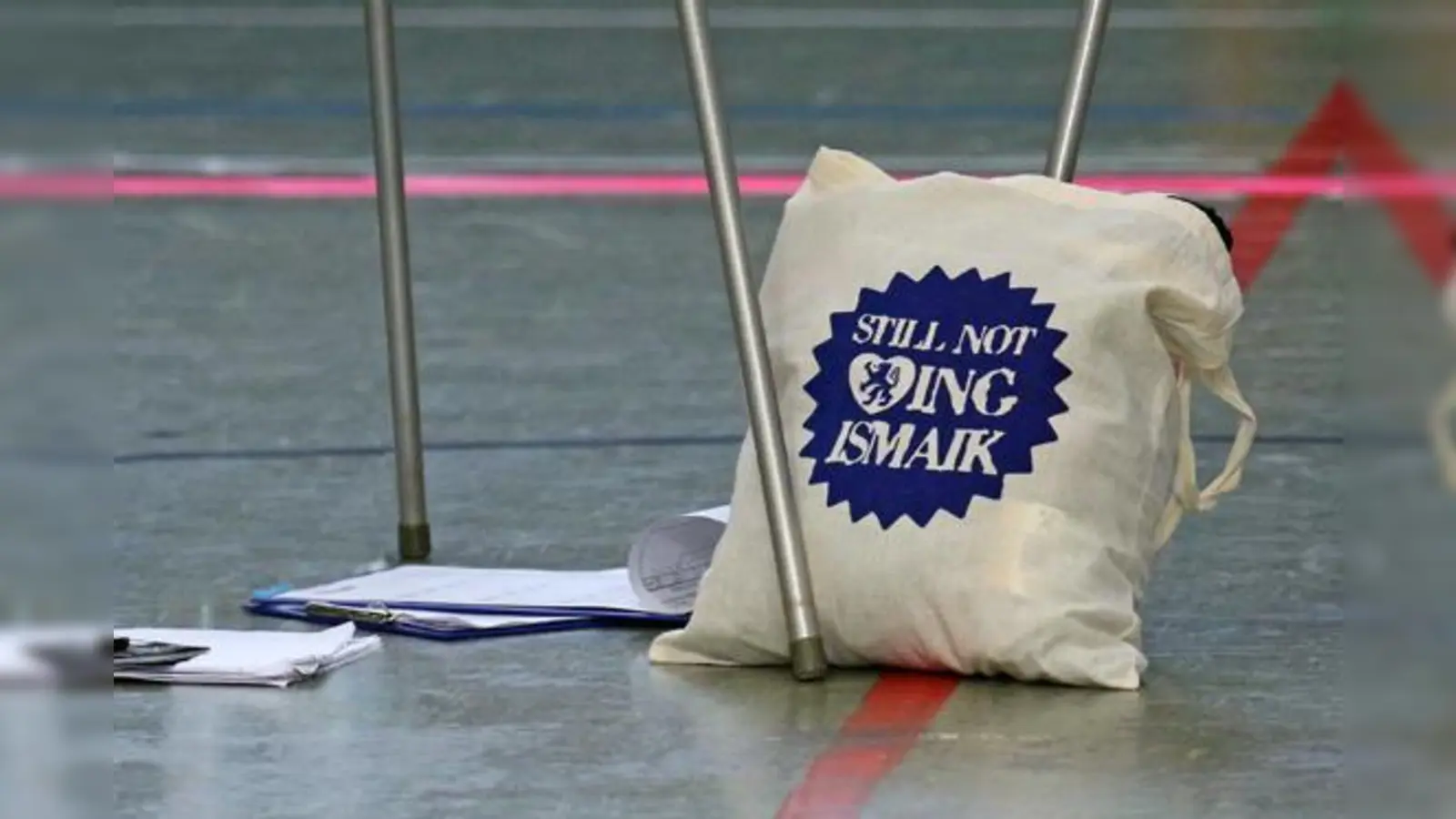 Schwieriges Verhältnis: Investorenfußball trifft auf Fankritik.  (Foto: Anne Wild)