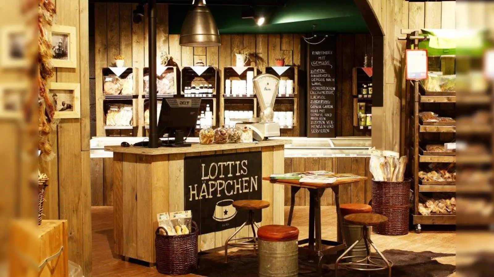 Der neue Hunde-BARF-Shop „Lottis Häppchen“ (Foto: Kölle Zoo)