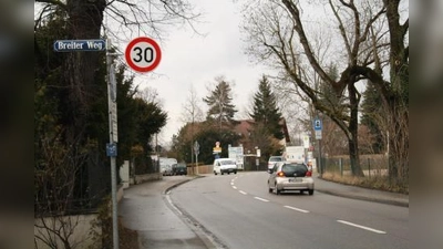 In der Pippinger Straße wurde die Tempo-30-Zone deutlich ausgeweitet. Im Zehentstadelweg gilt ab sofort Durchfahrt verboten. (Foto: US)