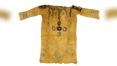 Das war im Alten Ägypten schick: eine Kindertunika. (Foto: Archäologische Staatssammlung)