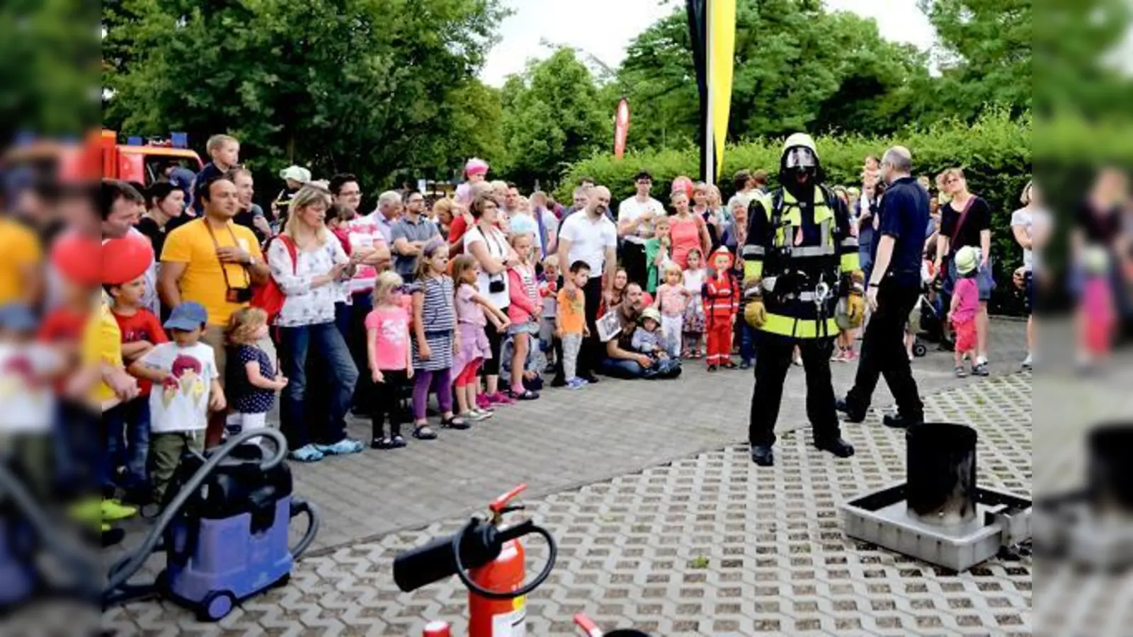 Zum Tag der offenen Tür lädt die Freiwillige Feuerwehr ein.	 (Foto: Freiwillige Feuerwehr Moosach e.V.)