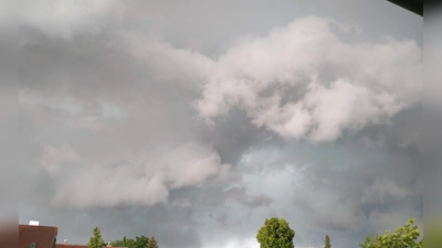 Das Unwetter mit Gewitter und Starkregen hat am Montagabend die Feuerwehr bis Mitternacht in Atem gehalten.  (Foto: std)