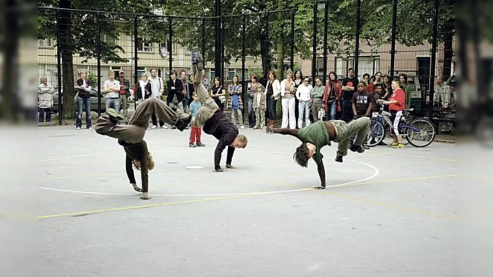 MURIKAMIFICATION  ein Performance-Parcours im öffentlichen Raum im Stadtteil Giesing.	 (Foto: VA)