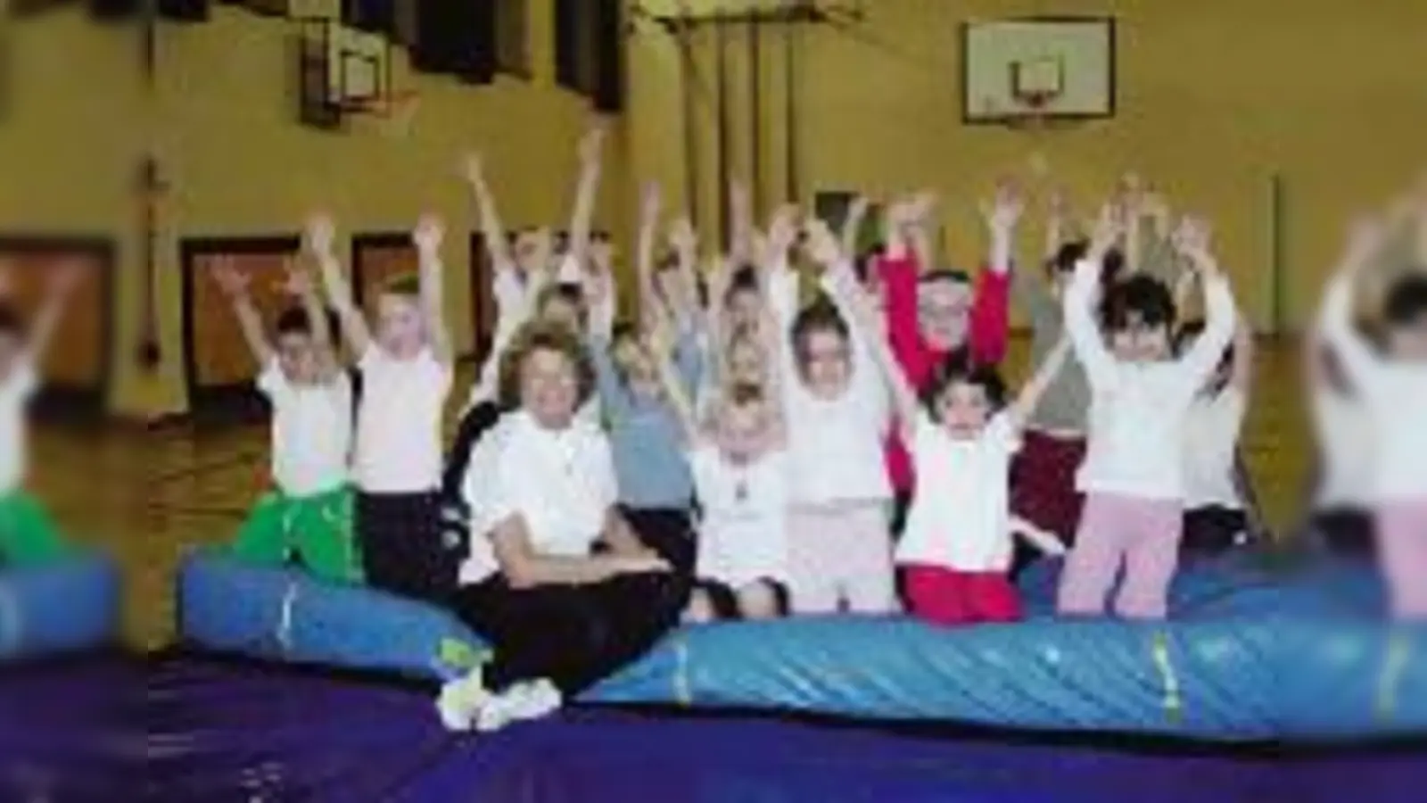 Margarethe Dorr war 1958 die erste Übungsleiterin des TSC und trainiert bis heute Groß und Klein.	 (F.: VA)