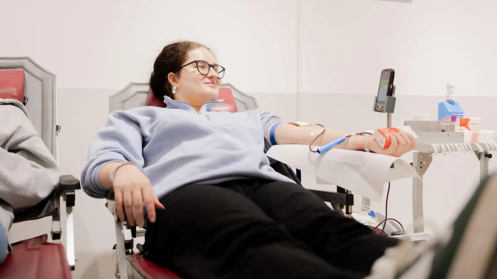 Wer Blut spendet, kann Leben retten. In Ismaning und in Unterschleißheim gibt es im Oktober insgesamt drei Termine. Vorher bitte online registrieren.  (F.: Blutspendedienst des BRK)