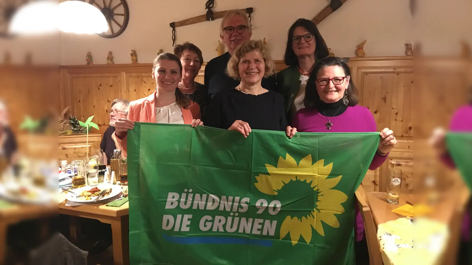 Auch Pliening hat jetzt einen Ortsverband von Bündnis 90/Die Grünen. Vorsitzende ist Tina Lucka (links). (Foto: Partei)