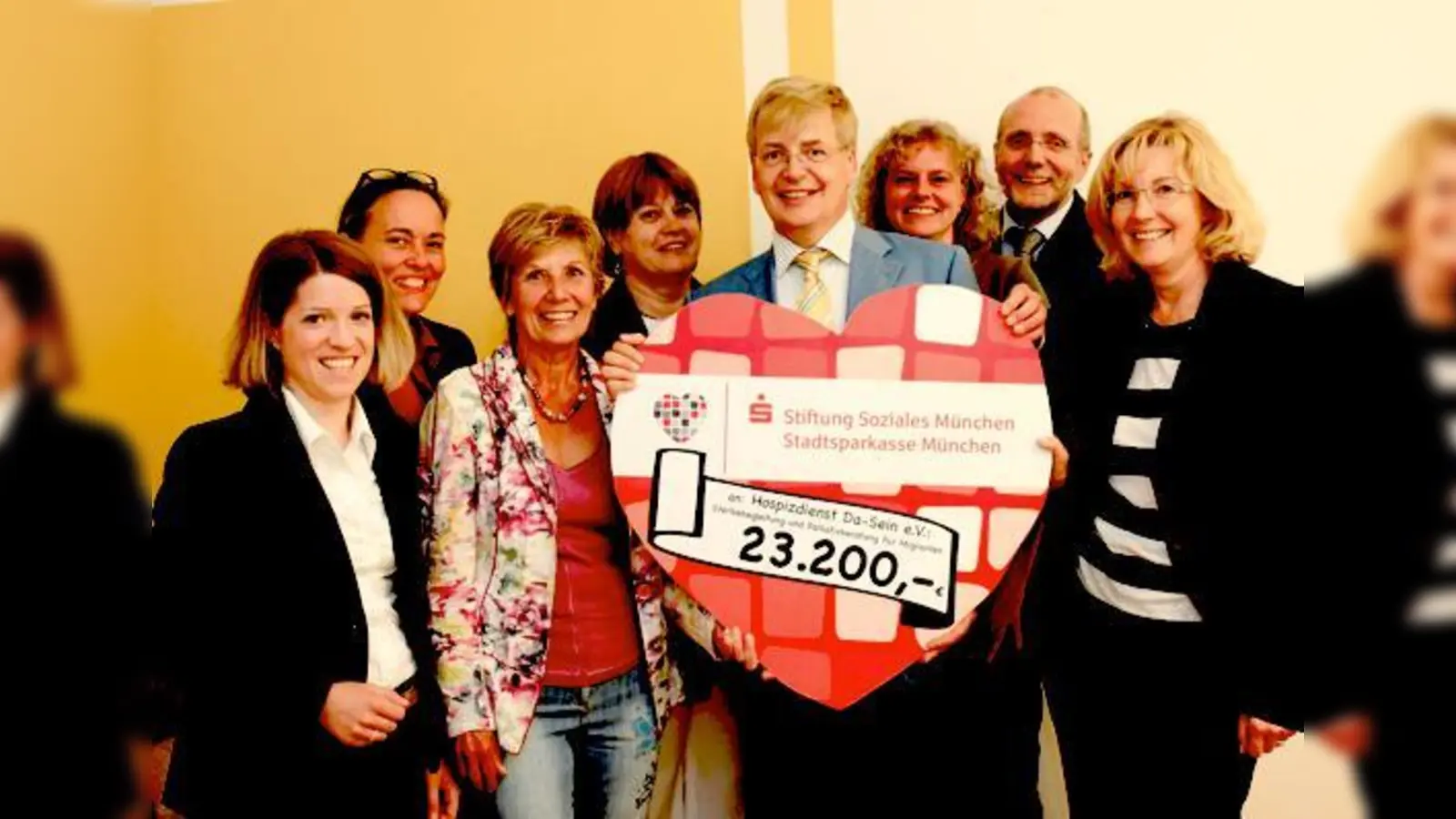 Die Stadtsparkasse unterstützt den Hospizdienst DaSein mit 23.200 Euro beim neuen interkulturellen Projekt.	 (Foto: DaSein)