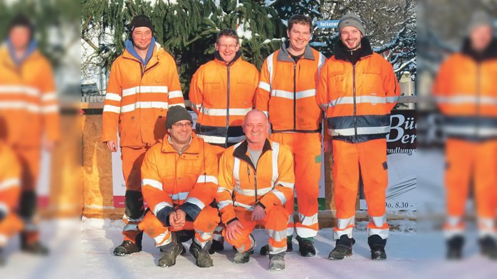 Das Neufahrner Bauhofteam kümmert sich um Aufbau und Erhalt der Eisbahn.	 (Foto: VA)