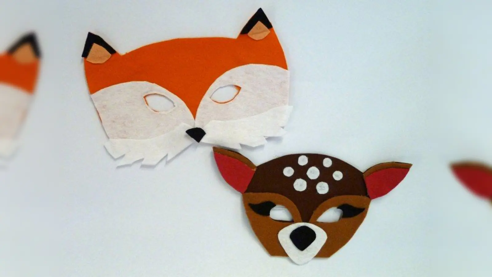 Lustige Faschingsmasken werden im Dschungelpalast gebastelt. (Foto: Feierwerk e.V.)