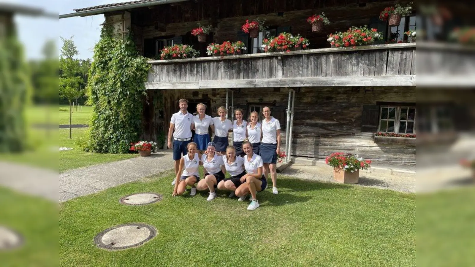 Die Damenmannschaft des GC Starnberg (von links stehend): Trainer Max Baumgart, Cosima Sporer, Nelly Fischer, Denise Böhm, Katharina Schild, Marion Kurz und (kniend) Captain Angela Kurz, Marie-Isabelle Becker, Nadine Lehmann sowie Madeleine Orlowski. (Foto: GC Starnberg)