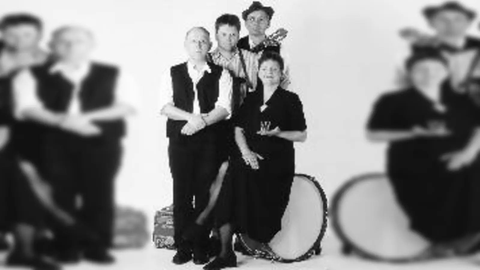 Die Couplet AG deckt den Wahnsinn auf.	 (Foto: VA)