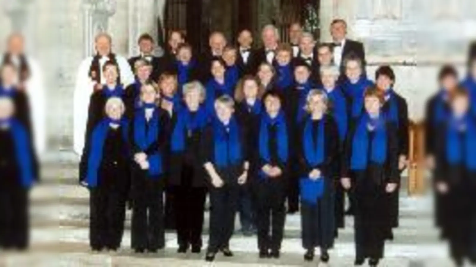 Die Chorgemeinschaft Maria Himmelfahrt am Pfingstsonntag 2005 in der Winchester Cathedral.	 (Foto: VA)