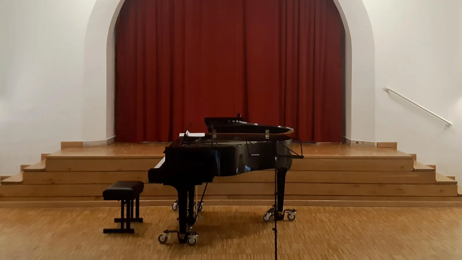 In der Emmausgemeinde erwarten die Besucher kulturelle Leckerbissen und viel Lesestoff. (Foto: Alexandra Syring)