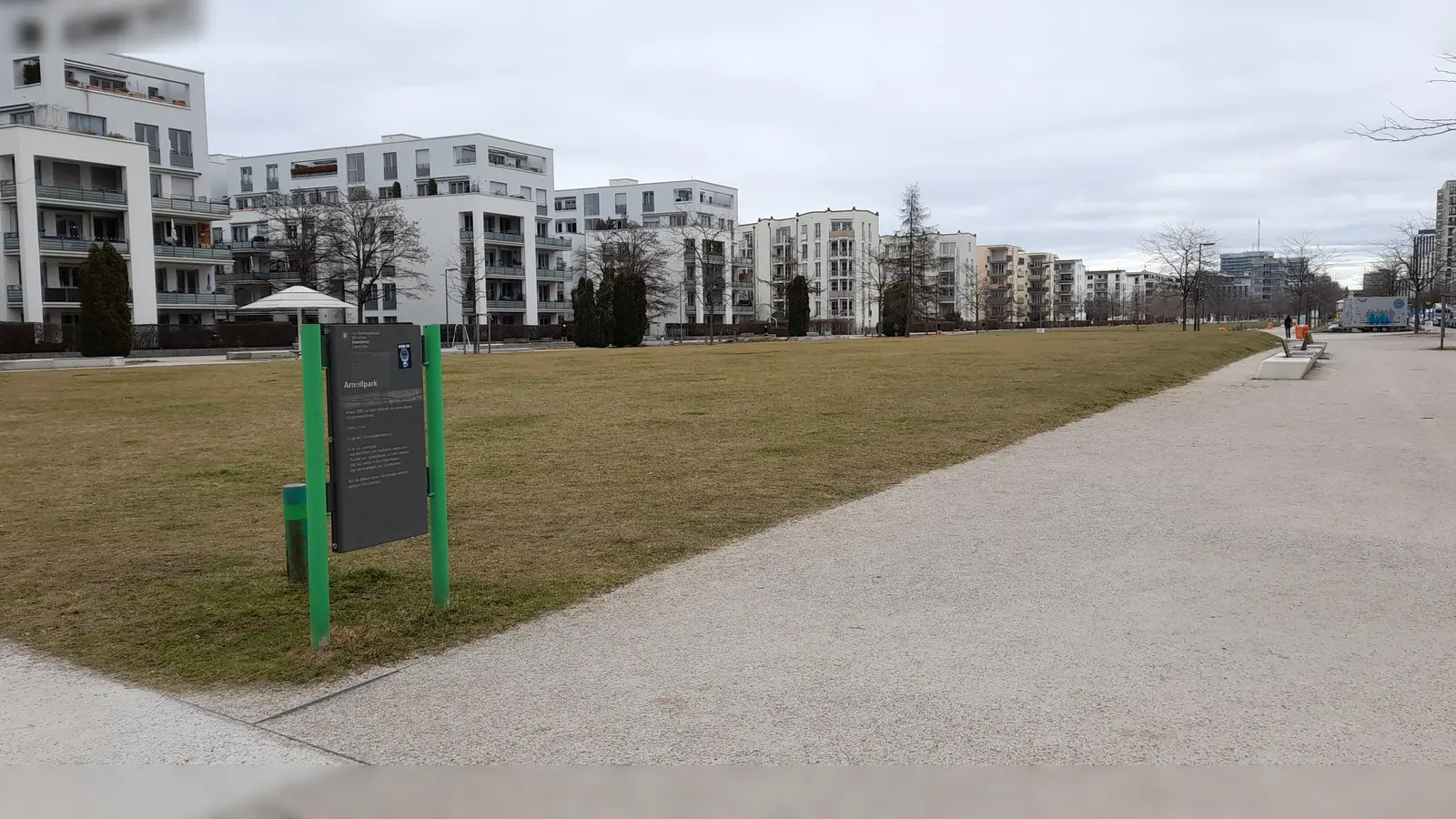 Der rund 40.000 Quadratmeter große Arnulfpark entspricht nach Ansicht zahlreicher Bürger nicht mehr heutigen Anforderungen. (Foto: kö)