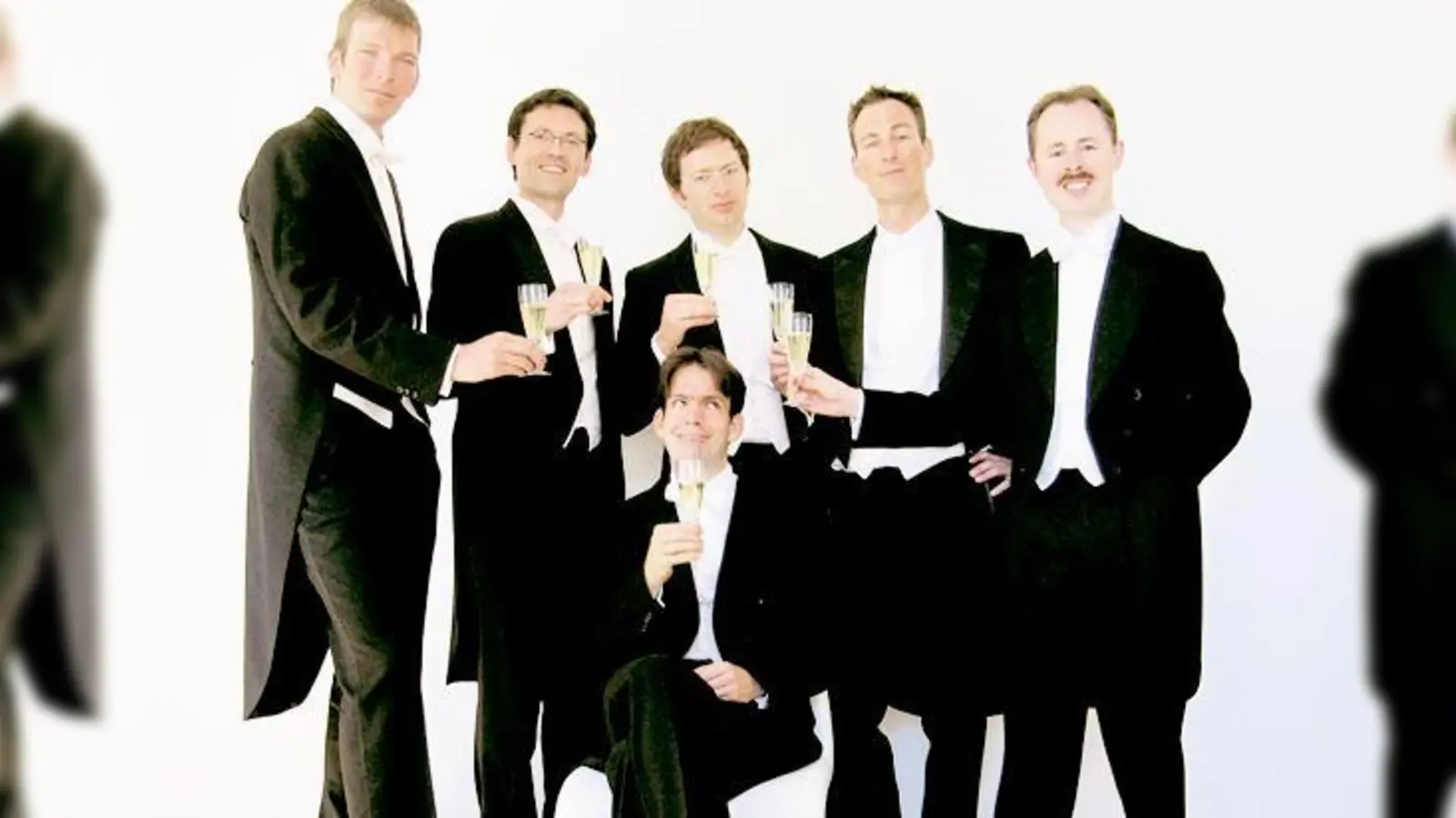 Die Vaterstettener Pinguin-Singers feiern 2010 ihren 20. Geburtstag.  (Foto: Agentur)
