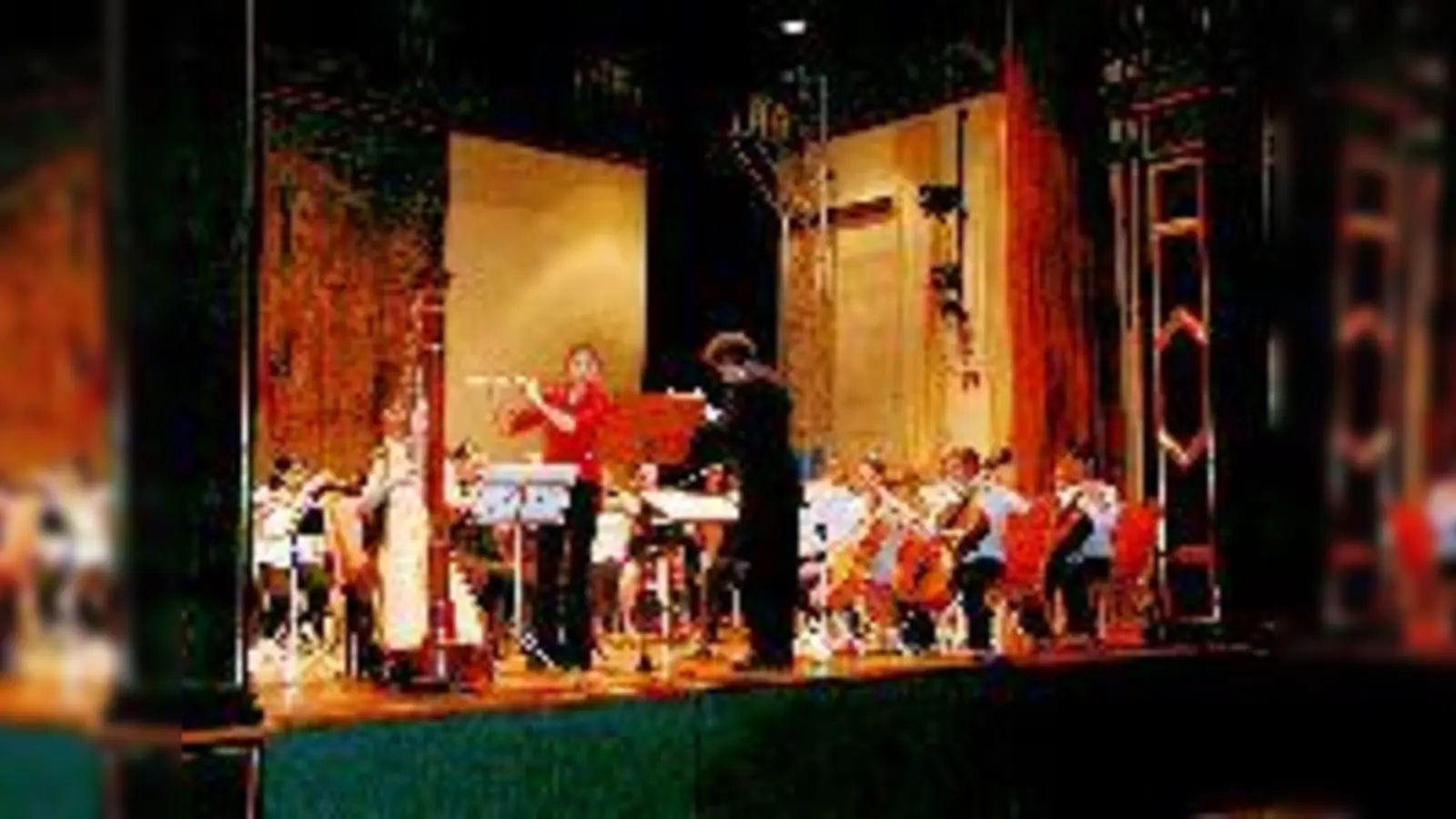 Der diesjährige  Musikleistungskurs verabschiedete sich auf seine  musikalische  Weise.	 (Foto: dk)