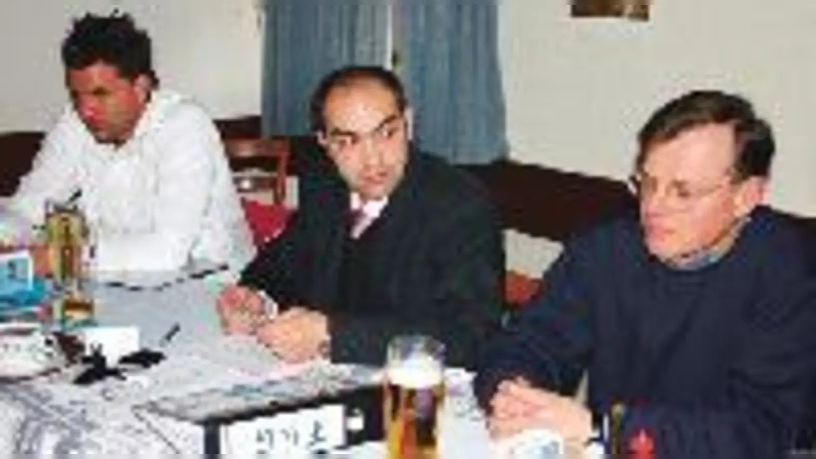 F.U.G. steht Kopf: Max Reischl (links) und Thomas Pforr (rechts) treten aus der Vorstandschaft aus. Ratlosigkeit bei Vorstand Dr. Salvador Lauerwald. Können neue Vorstandsmitglieder den Umschwung als Chance nutzen?	 (Foto: gf)