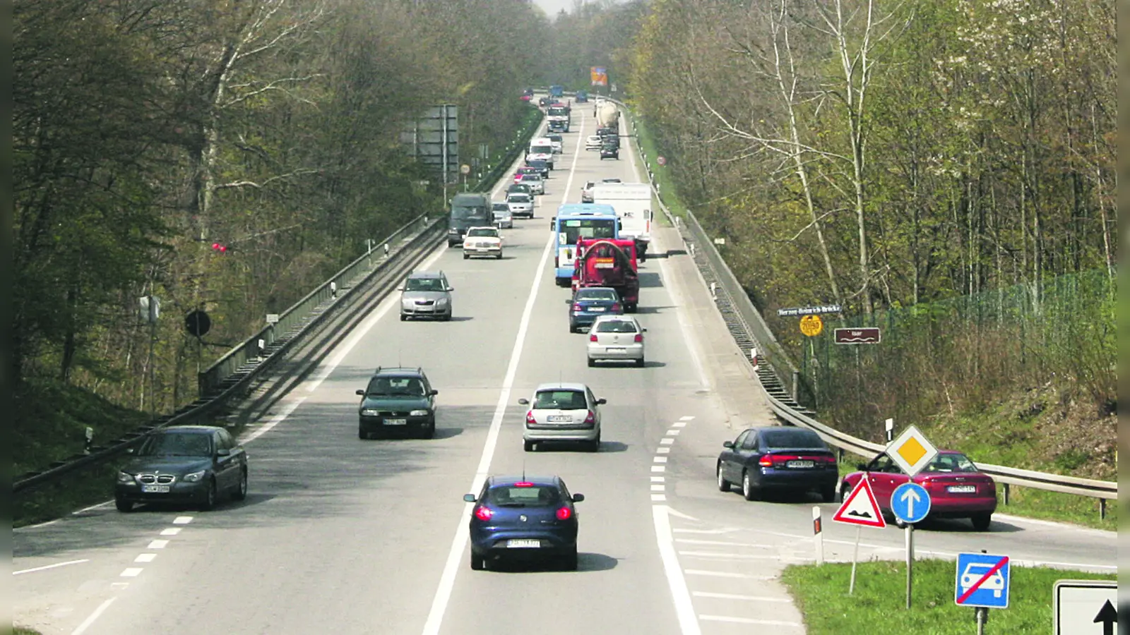 Der Ausbau des Föhringer Rings hat Anfang Februar begonnen. Die Umsetzung der Bauphasen erfolgt schrittweise bis 2025. Am 17.2. wird wegen Rodungsmaßnahmen der Föhringer Ring komplett gesperrt. (Foto: Archiv)