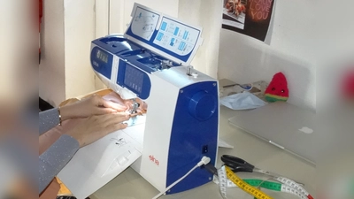 Wer gerne näht ist beim „freien Nähen mit Marlies” willkommen.  (Foto: tab)