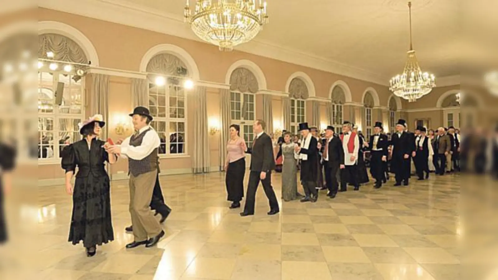 Das Tanzbein kann wieder am 7. Februar geschwungen werden.  (Foto: VA)