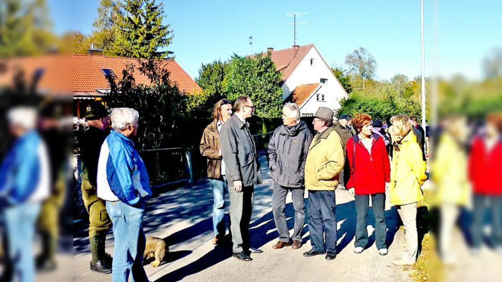 Ein offenes Ohr für die Nöte der Bürger hatte die CSU Haimhausen bei der Begehung.	 (Foto: VA)