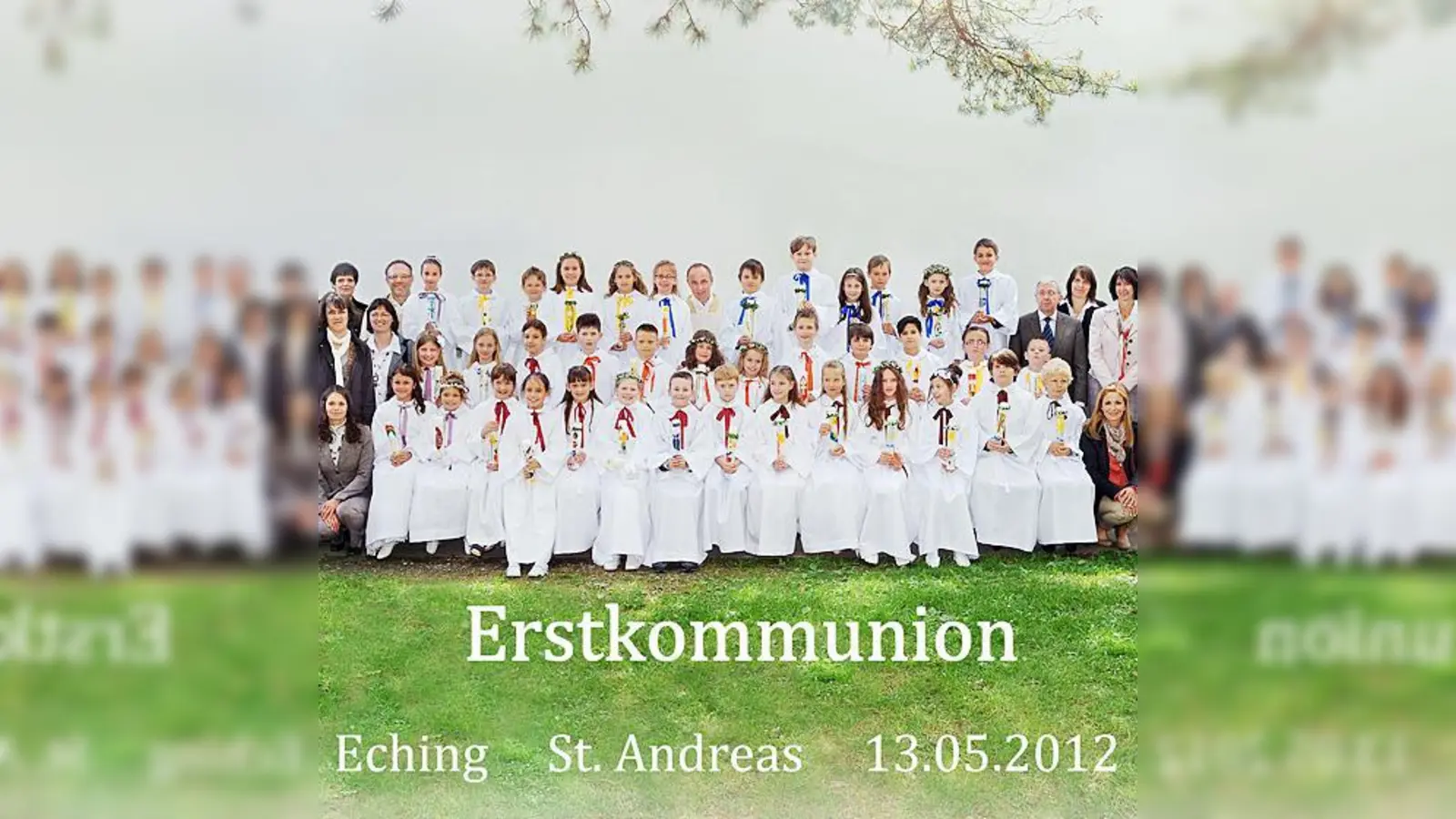 Groß war die Gruppe der Kinder. Sie präsentierten sich dem Fotografen mit den »Kommunionmüttern.« (Foto: VA)