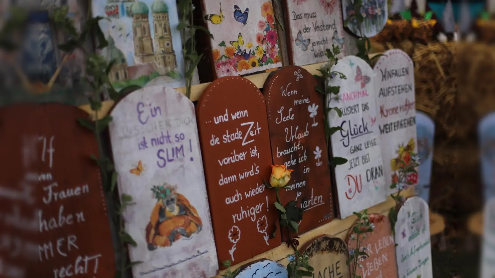 Liebevoll Selbstgemachtes gibt es beim Herbstbasar der Frauen-Union in Faistenhaar. (Foto: FU Brunnthal)