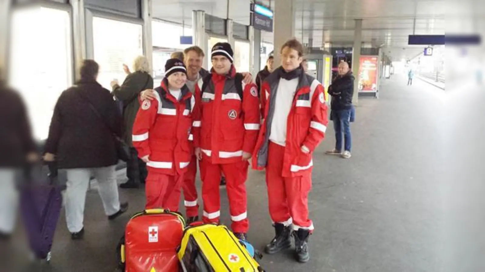Das Team des Deisenhofener Roten Kreuzes nach dem Einsatz in Hannover.	 (Foto: B. Bores / Rotes Kreuz)