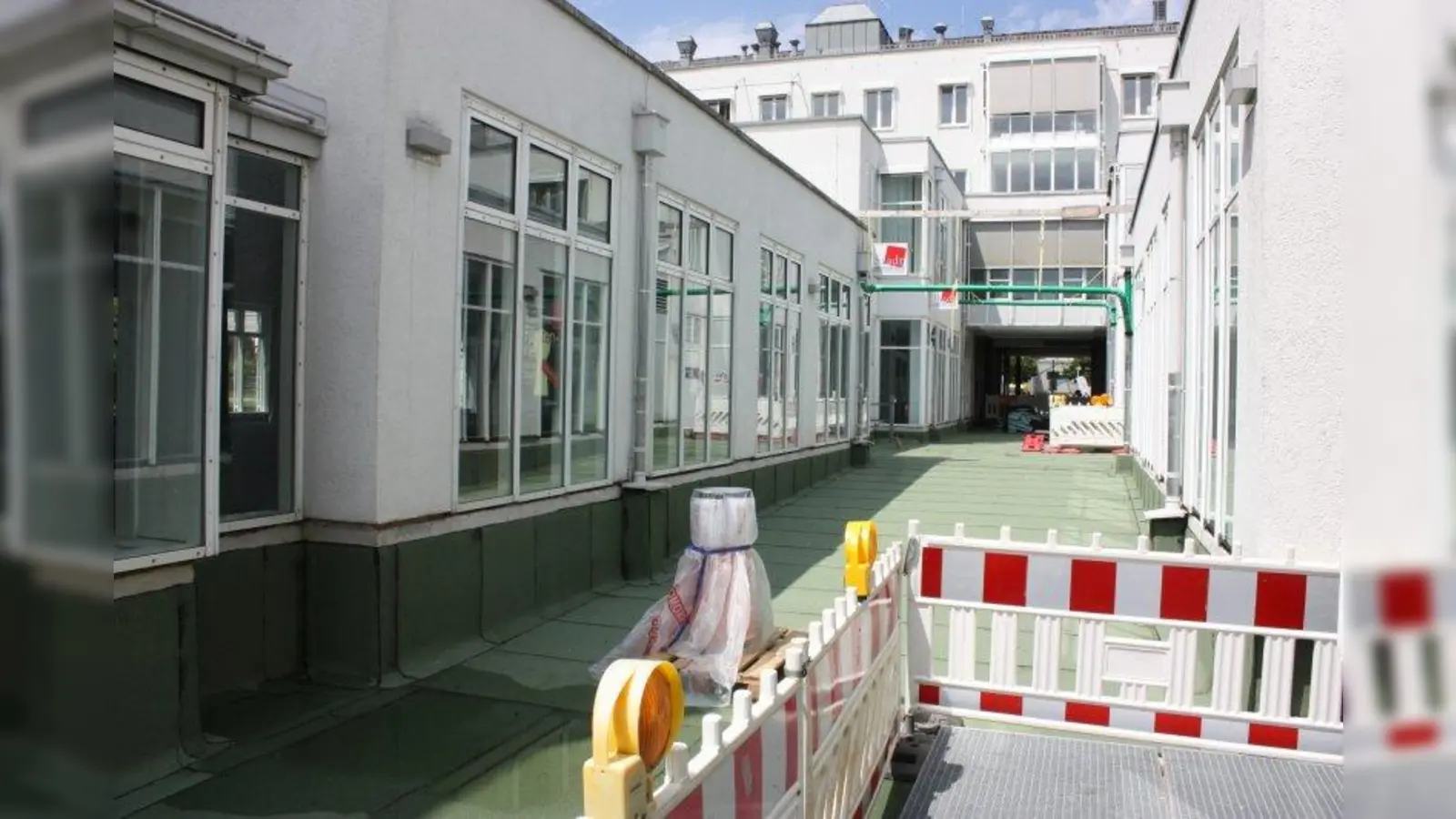 Hier war mal die Stadtbibliothek Fürstenried. Bekommen die Bürger in diesen Räumen bald ein &amp;quot;richtiges&amp;quot; Bürgerbüro? (Foto: job)