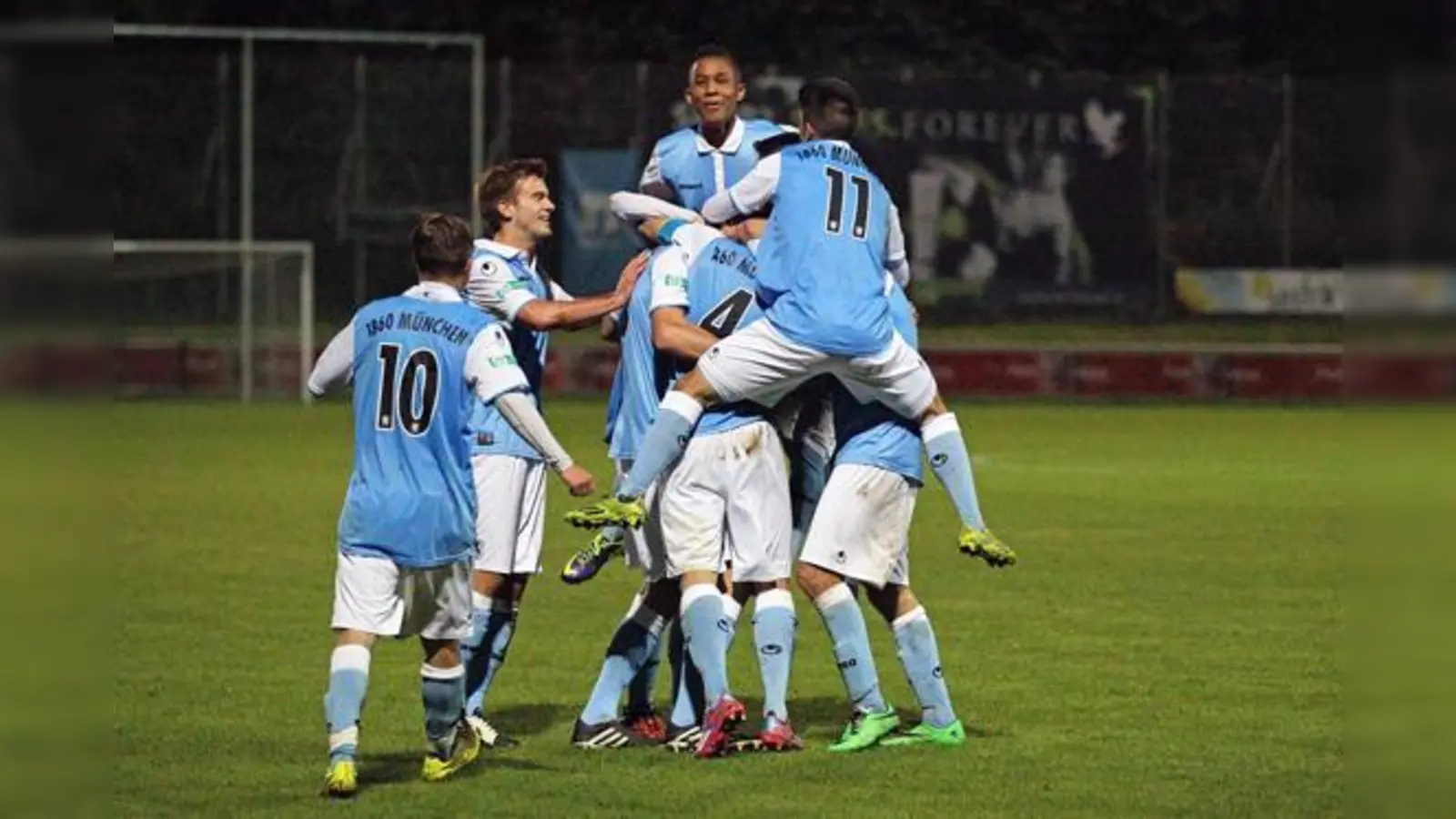 Leidenschaftlich: Giesinger Juniorenfußball.  (Foto: A. Wild)