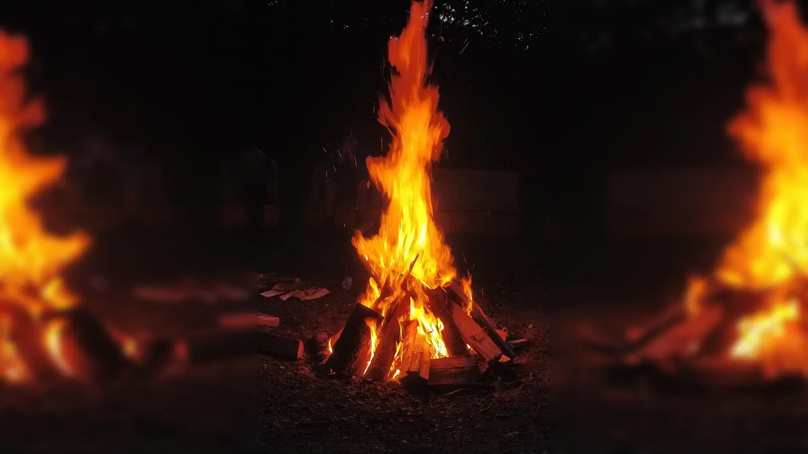 Am Samstag, 21. Juni, wird auf dem Vorplatz der Kirche St. Rupert das Johannisfeuer entzündet. (Foto: Wolfgang Meier)