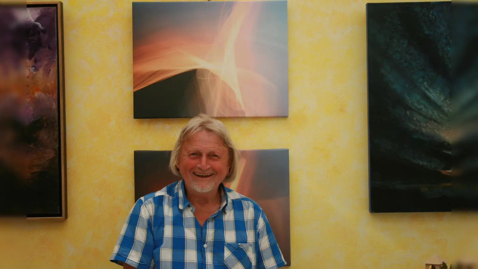 Der Kunst- und Lichtfotograph Georg Johannes Miller zeigt seine neuesten Werke (Foto: Helga Palmer)