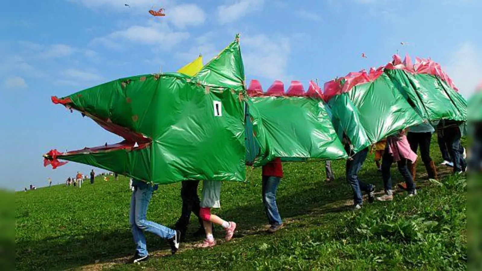 Das Drachenfest im Riemer Park bietet jede Menge Spaß für die ganze Familie. (Foto: VA)