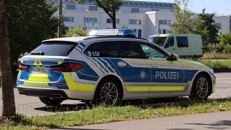 Vor einer neuen Betrugsmasche warnt die Polizei München. Betroffen sind vor allem Frauen. (Foto: mha)
