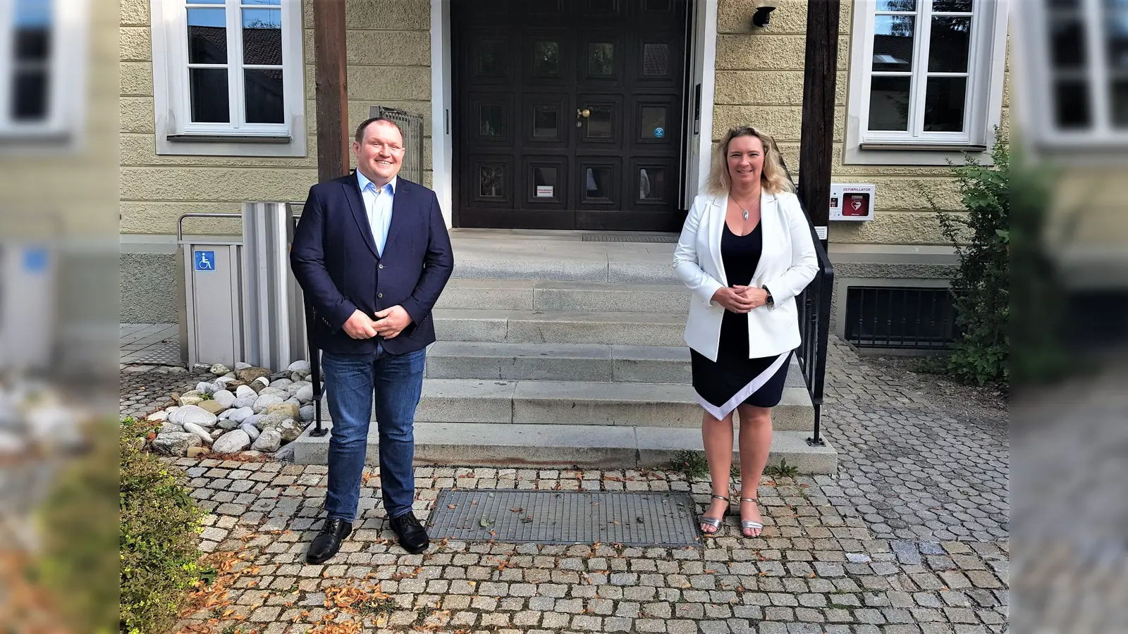 Staatsministerin Kerstin Schreyer, MdL besucht Bürgermeister Peter Wagner im Rathaus in Aying. (Foto: Heike Woschee)