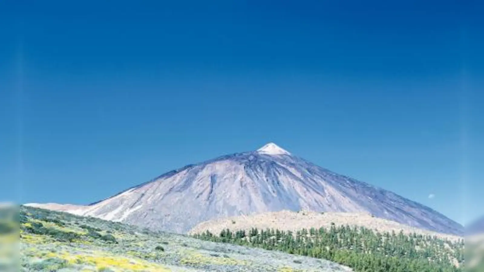 Wahrzeichen Teneriffas und höchster Berg Spaniens: Der Pico del Teide.