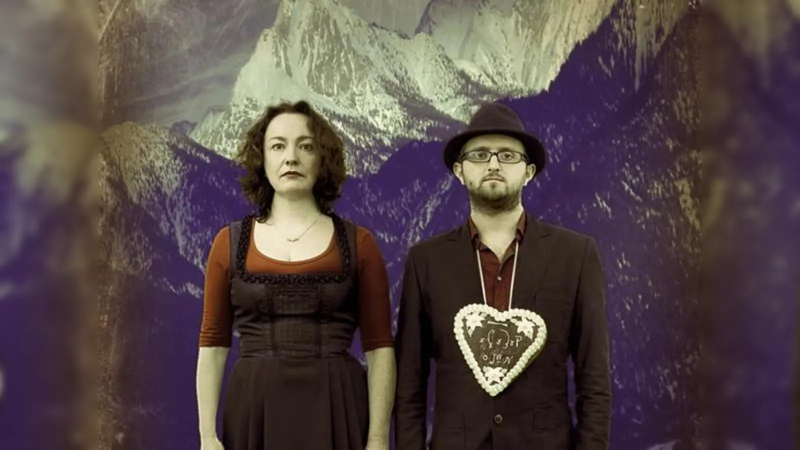 Jiddische Hora trifft auf den bayrischen Zwiefacher: Andrea Pancur und Ilya Shneyveys bringen den  Alpenklezmer ins Theater Heppel &amp; Ettlich.	 (Foto: VA)