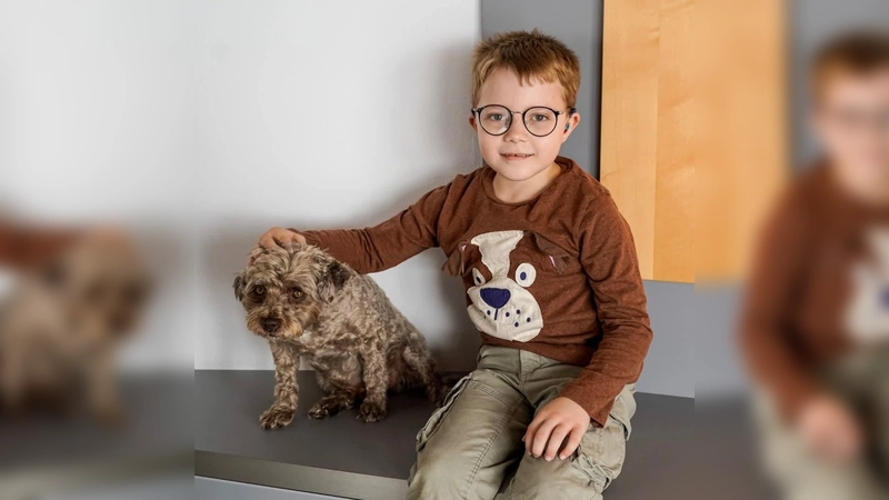 Silas braucht dringend einen Assistenzhund, der ihn durch seinen kleinen Lebensalltag begleitet.  (Foto: Deutsche Lebensbrücke)