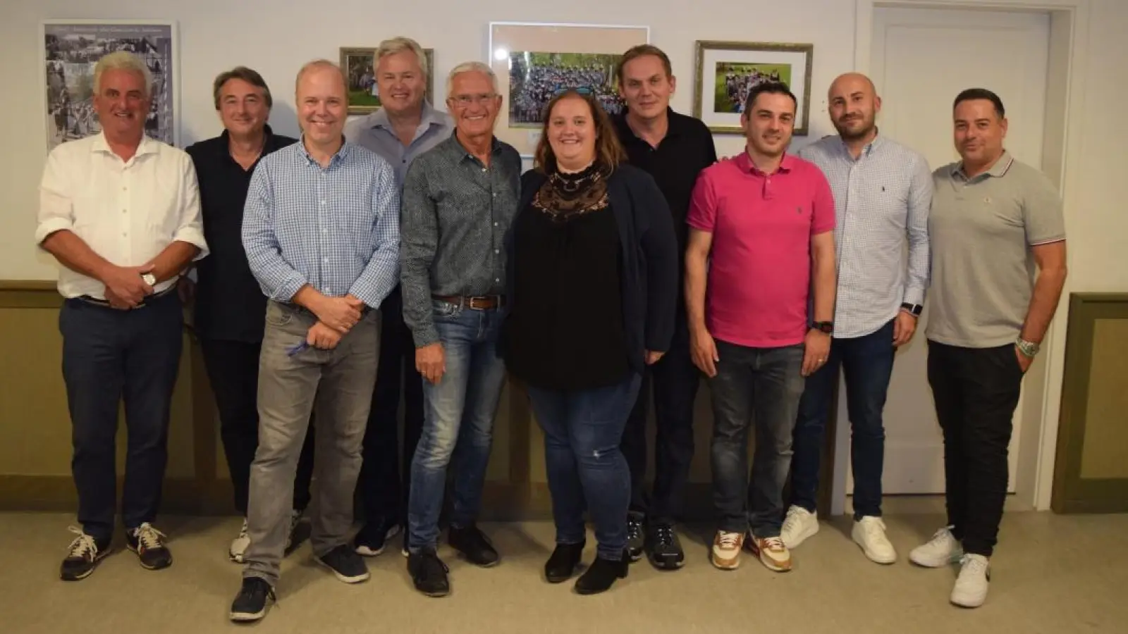 Von links: Stephan Nau, Martin Metzger, Gernot Schimetta, Helmuth Bahr, Alex Gremm, Sonja Schnattinger, Dominique Rousselle, Aleks Irmler, Kilian Hanika und Daniel Ciraci. Michael Brandmeier fehlt. (Foto: Andreas Bukowski)