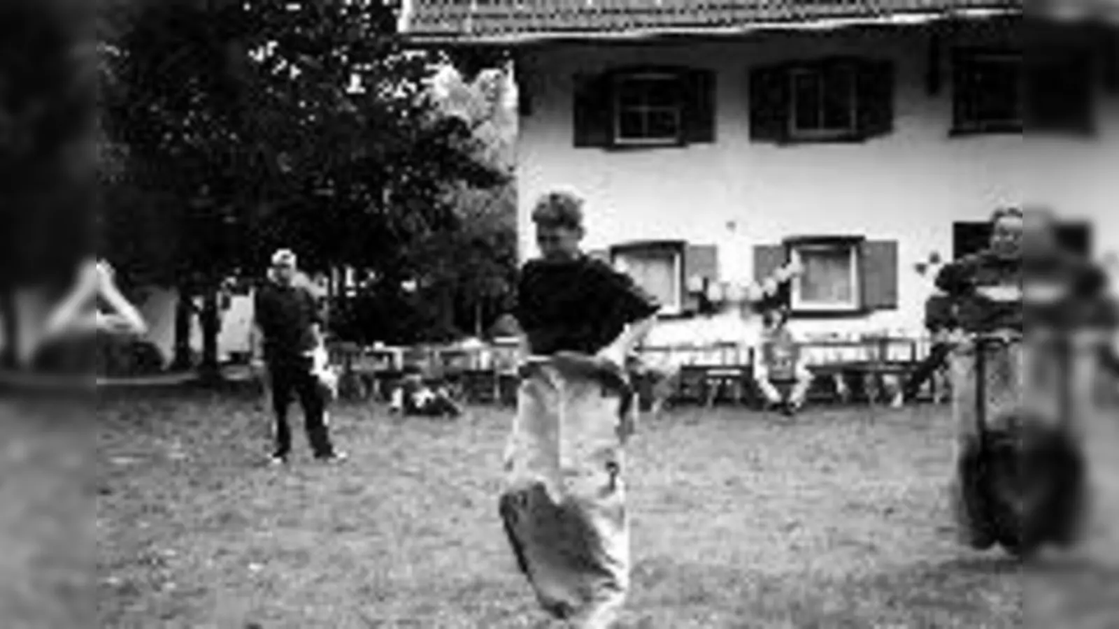 Sackhüpfen ist ein fester Bestandteil der Jugendfreizeit im Allgäu.	 (Foto: Privat)